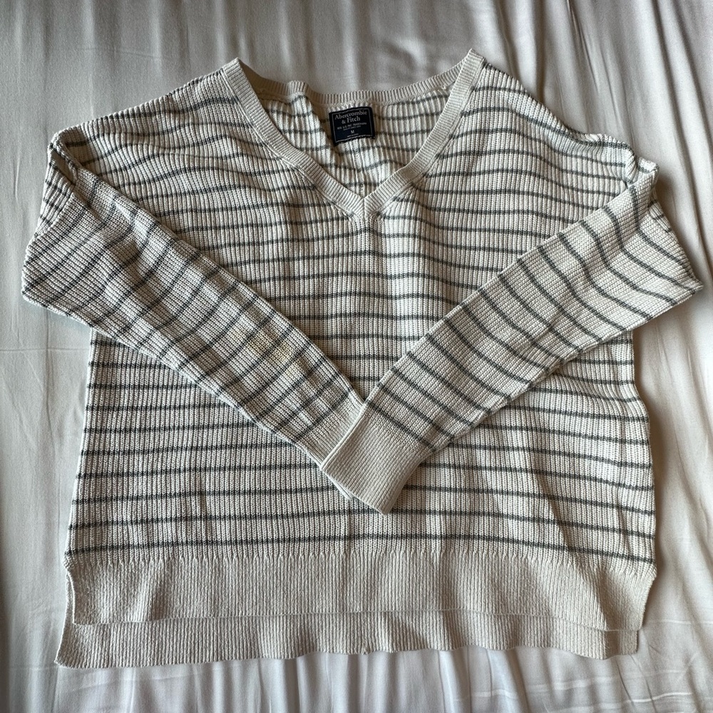 Grey & White Easy Shaker Sweater Longsleeve